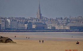 Veritable Maison De Vacances A 500 M Des Plages